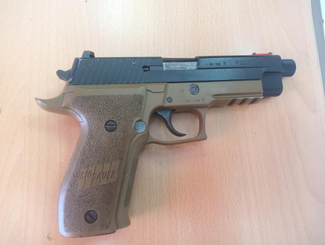 Se vende SIG Sauer P226 Combat en muy buen estado, arma muy exclusiva y difícil de encontrar en España. 50