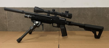 Vendo pistola de PCP snowpeak Pp750 en calibre 4,5 prácticamente nueva, sin uso. Regulador huma para ella, 00