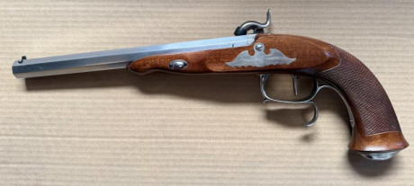 Buenos días
En venta pistola Le PAGE de Pedersoli. 
Cal .44
En muy buen estado de conservación.
Incluyó 01