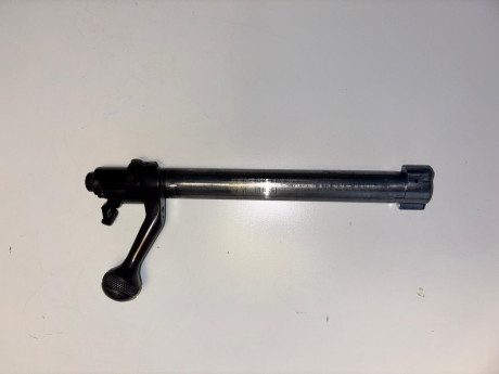 Se vende rifle de cerrojo Winchester Model 70 XTR en calibre .30-06 Springfield, un clásico reconocido 61