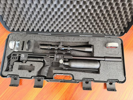 Buenas tardes,

por abandono del hobby vendo todo el equipo.

1.-Carabina FX Impact M4 comprada en marzo 00