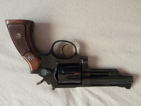 Saludos. Ya soy Veterano, y me voy a ir quitando del tiro olimpico. 
Vendo revolver LLama 4" en 38 01