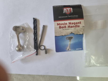 Se vende kit de cerrojo curvo para rifle MOSIN NAGANT. Precio 25 euros. Tlf.607609326 02