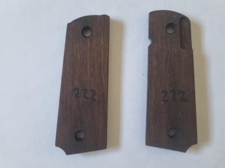 Se vende cachas de madera para pistola COLT 1911 nuevas. Precio 40 euros. Tlf.607609326 00