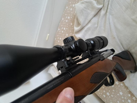 Flamante Wimchester 300wm,con anillas desmontables y visor Vector Optick 3-15x50...El rifle es el de madera 01