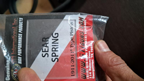 Muy buen estado
10 euros mas gastos de envio
Envio por wallapop,vinted o corrwo
Mensajes por privado 00