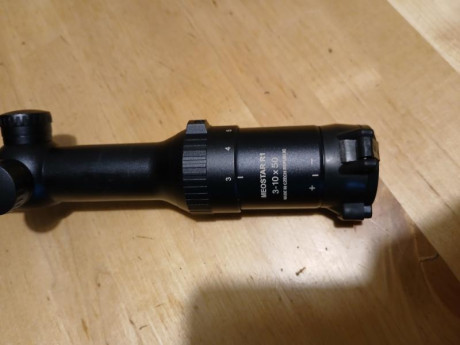 Vendo este conjunto compuesto por un visor de punto rojo con retícula variable igual a los eotech. En 21