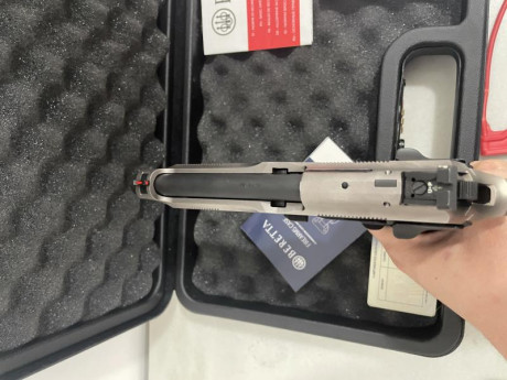 Estimados compañeros.

Vendo mi querida  Beretta 92X Performance , no le estoy dando el uso que me gustaría, 10