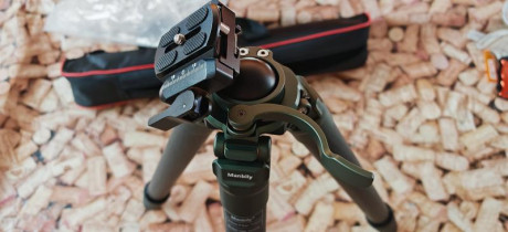 Pongo a la venta este fantástico trípode de la marca Manbily, el modelo QM-364 PA. Sin uso alguno, solo 22