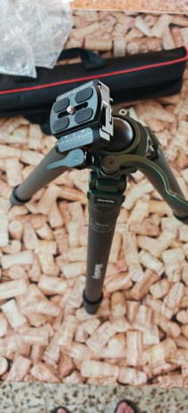 Pongo a la venta este fantástico trípode de la marca Manbily, el modelo QM-364 PA. Sin uso alguno, solo 20
