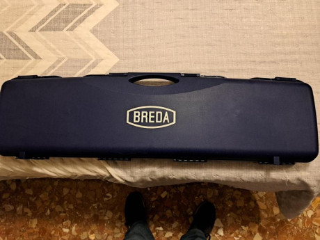 Se vende escopeta BREDA ERMES, nueva nueva, solo se ha utilizado una vez en una mañana de zorzales.
La 02