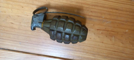 De mi coleccion una mk2 del ejecito americano de la segunda guerra mundial.
Pintura original y este ejemplar 02