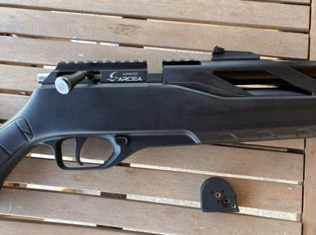 Vendo carabina Arcea (Snowpeak) T-REX cal 5,5 con culata sintética color negro en perfecto estado.

Carabina 02