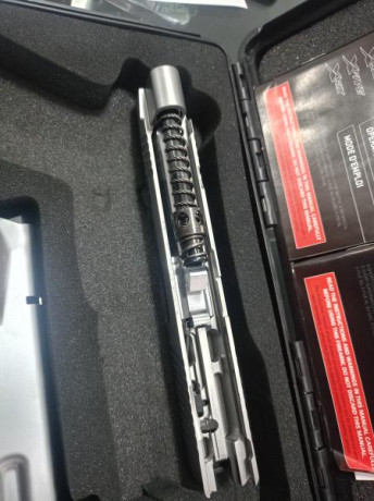 Vendo pistola sig sauer P226 sport cañón de 5 pulgadas inox que decir de esta precisa alemana , 3 cargadores 31