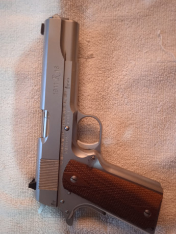 Vendo pistola Remington 1911 R  1S. Calibre 45 ACP.
Se encuentra practicamente nueva, ya que tengo 69 60