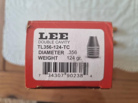 Se vende molde LEE 9 MM nuevo. Precio 40 rebajado a 30 euros. Tlf.607609326 00