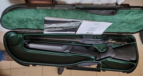 Vendo rifle semiautomático Benelli Argo E Black Flutted, calibre 30.06 con muy pocos tiros.
El rifle solo 02
