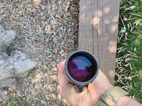  Buenas tardes

Pongo en venta este visor:

Zeiss Diavari Victory 2,5-10x50. Montaje de carril.

Impecable 10