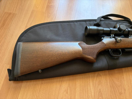 Vendo esta carabina ceska modelo 457 Varmint en calibre 17hmr. La carabina esta nueva, no tiene ni una 01