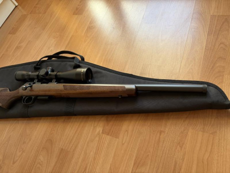 Vendo esta carabina ceska modelo 457 Varmint en calibre 17hmr. La carabina esta nueva, no tiene ni una 00