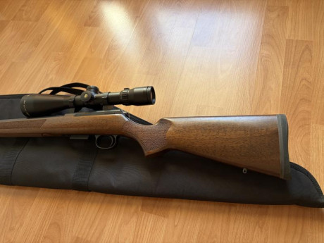 Vendo esta carabina ceska modelo 457 Varmint en calibre 17hmr. La carabina esta nueva, no tiene ni una 12
