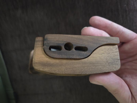 Vendo cacha Steyr Evo 10E a estrenar, modelo especial fabricado por ibergrips con forma específica para 11