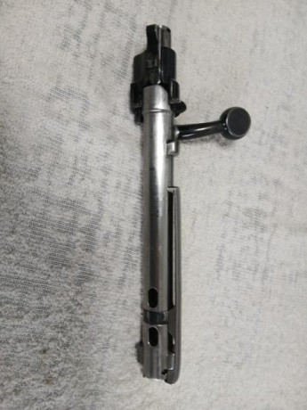 Vendo rifle VOERE calibre 30-06 con monturas apel y visor Lisenfeld 4x32 y maderas al aceite recién hechas. 131