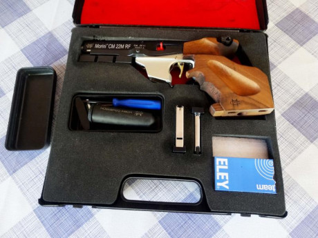 Se vende pistola Morini CM22 RF ALU.

Único propietario, muy poco uso, como se pueden apreciar en las 01