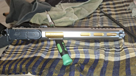 Se vende STI TARGET MÁSTER,  customizada por Masip. 
Está en un estado impecable, y con el disparador 01