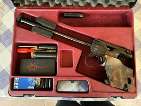 Vendo Morini CM 84 E, para la modalidad de libre.

Poquísimo uso, dado que he estado principalmente de 01