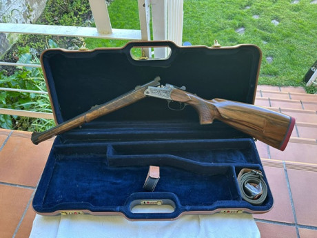 RIFLE BLASER K95 MONOTIRO
STUTZEN LUXUS
MALETÍN ORIGINAL
CORREA PORTAFUSIL
CAL 308 WIN
Cañón Octogonal
Maderas 02