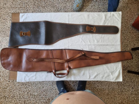 Se vende dos fundas de rifle sin visor una de 1M. De larga y prácticamente nueva y la otra de la marca 01