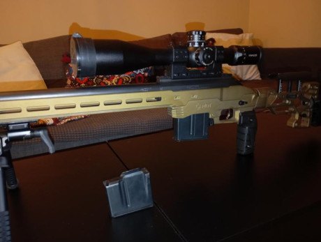 Se vende increíble  rifle del 308 
CZ 600 MDT 
tiene solo 140 disparos
El rifle se encuentra en Valencia
Con 10