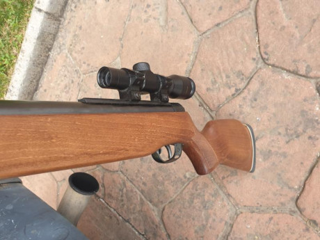 20260607_095549.jpg Un amigo me ha pedido que le ponga en venta una carabina gamo Hunter 890 cal 5 5,está 01
