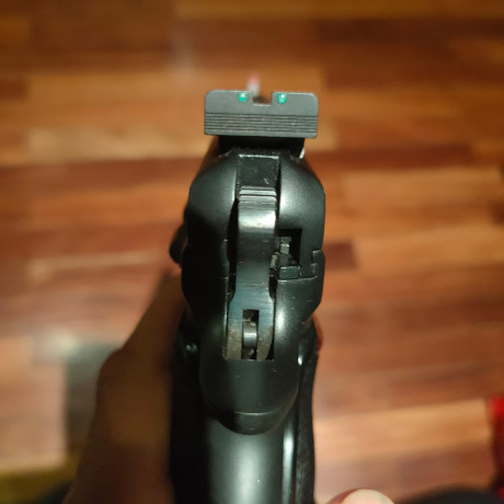 Buenas, busco CZ 75, con el kit del 22 o CZ 75B, con el kit del 22. Con cargadores para ambos calibres, 10