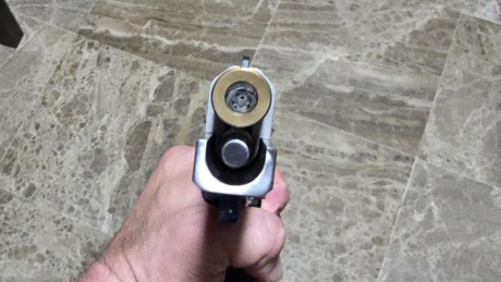 Vendo S.V.I. INFINITY modelo MATCH del 9 mm Parabellum con 6 pulgadas de cañón.
Empuñadura ruguerizada 12