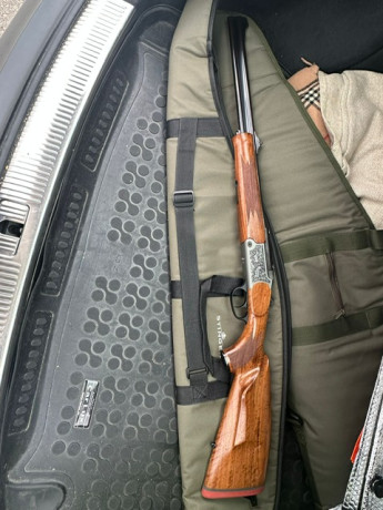 RIFLE Blaser Express LUXUS
Calibre 30R Blaser
Maderas grado 4
Pletinas laterales con animales
Precio 4.200€
Está 00