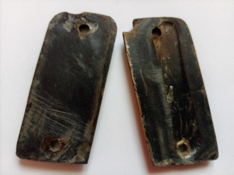 Hola a todos , pongo diferentes modelos de cachas de pistolas STAR , tanto sueltas como emparejadas 

la 01