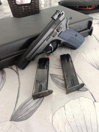 Pongo ala venta mi CZ 75b en muy
buenas condiciones, tiene todo
los muelles cambiados por el kit
de muelles 02