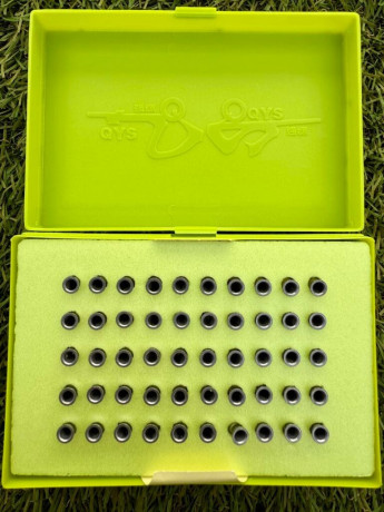 Buenas tardes.

Busco cajitas vacías para llevar los balines del 5,5 y 5,5mm seleccionados para las tiradas. 00
