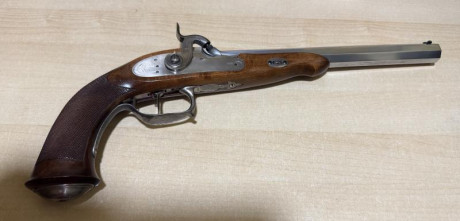Buenos días
En venta pistola  Le PAGE  de Pedersoli. 
Cal .44
En muy buen estado de conservación.
Precio: 01