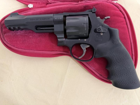 Revolver SW MPR 8 de reestreno.

En su caja original del Performance Center.

1.200 €.

Miguel 690 686 00