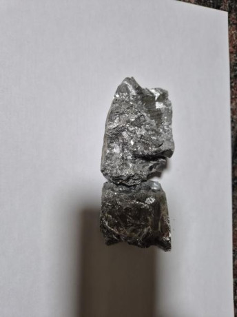 Vendo un kilo doscientos (1,200) de mineral de Antimonio puro ,en ebay vale doscientos euros el kilo mas 50