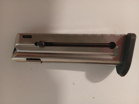 Buenos días, por motivos de cupo vendo walther p22 en estado casi nuevo, utilizado muy poco para precisión, 11