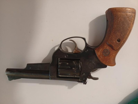 Buenos días, por motivos de cupo vendo walther p22 en estado casi nuevo, utilizado muy poco para precisión, 32