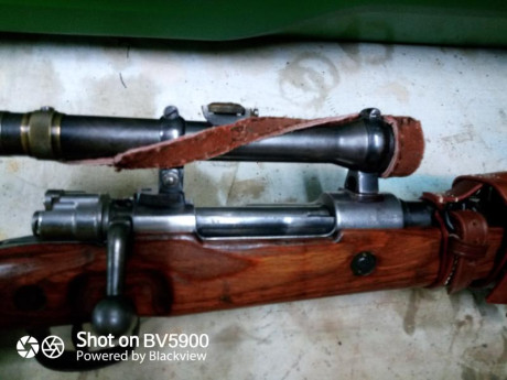 Buenos días,

Estoy pensando en adquirir un Mauser 98 español, con una marca en el puente delantero de 121