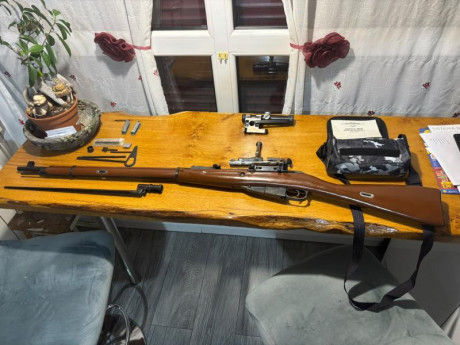 Fusil Mosin Nagant 1981/30  este fusil.se compro sin visor y debido a su buena precisión se le preparo 02