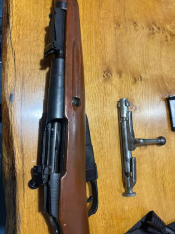 Fusil Mosin Nagant 1981/30  este fusil.se compro sin visor y debido a su buena precisión se le preparo 12