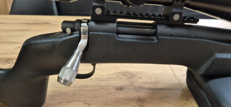 Vendo Remington 700 SPS con cañón pesado en calibre .308 W, con una longitud de 66 cm. (26"). Culata 00