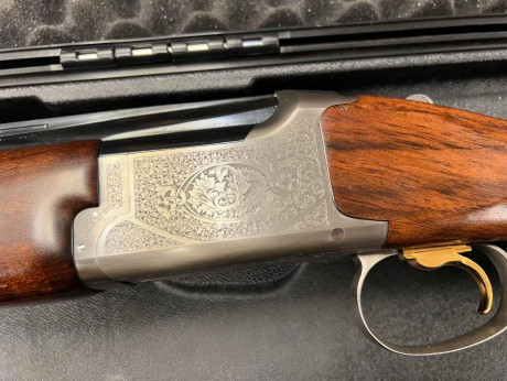 Se vende Browning b525 spotter 76cm cañón en buen estado, pocos tiros. Se puede probar. 
1450 solo escopeta 01